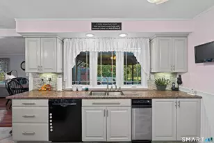 4 Dogwood Dr, Waterford, CT 06375 - Photo 21