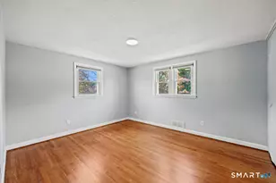 130 Florence St, West Hartford, CT 06110 - Photo 17