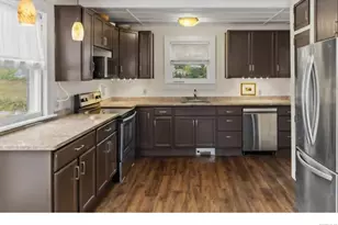 257 Elm St, Groton, CT 06340 - Photo 9