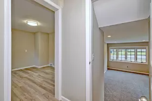 100 Matthew Dr, Stratford, CT 06614 - Photo 19