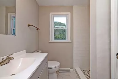 100 Matthew Drive, Stratford, CT 06614 - Photo 17