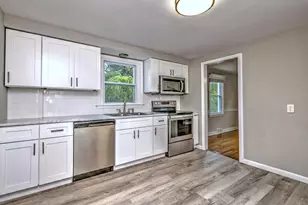 100 Matthew Dr, Stratford, CT 06614 - Photo 15