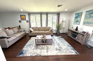 4 Skinner Dr, Bloomfield, CT 06002 - Photo 5