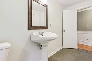 7 Oak Hill Dr, East Haven, CT 06513 - Photo 17