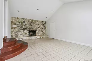 7 Oak Hill Dr, East Haven, CT 06513 - Photo 21