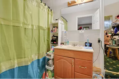 18 Englewood Avenue, Bloomfield, CT 06002 - Photo 29