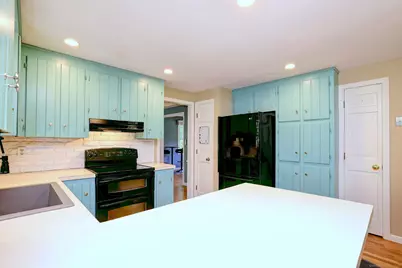 360 Jefferson Drive, Guilford, CT 06437 - Photo 11