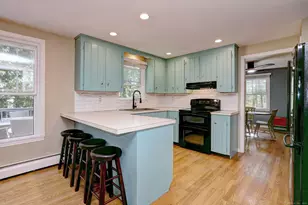 360 Jefferson Dr, Guilford, CT 06437 - Photo 9