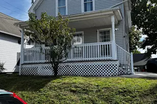 31 Prospect St, Norwich, CT 06360 - Photo 3