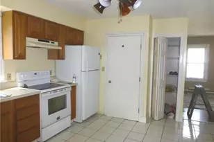 73 William St, Wallingford, CT 06492 - Photo 5