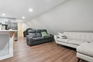 28 Farren Ave, New Haven, CT 06513 - Photo 11