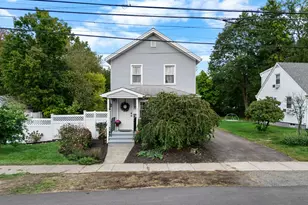 27 Peck St, Milford, CT 06460 - Photo 1