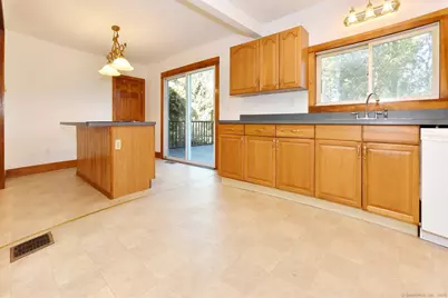 8 Aldens Crossing, East Hampton, CT 06424 - Photo 15