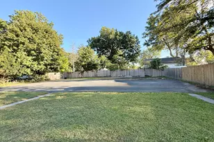 61 Central Ave, East Hartford, CT 06108 - Photo 5