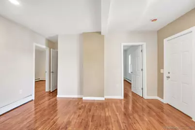 100 Mount Pleasant Street, Derby, CT 06418 - Photo 9