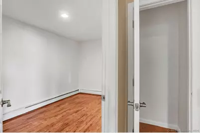 100 Mount Pleasant Street, Derby, CT 06418 - Photo 13