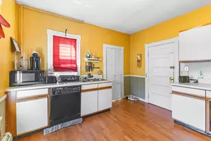 9 Madison St, Hartford, CT 06183 - Photo 7