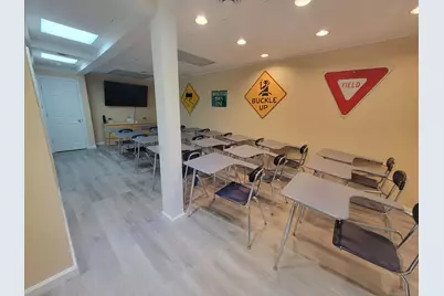 304 Federal Road #STE 116, Brookfield, CT 06804 - Photo 9