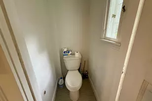 39 Warham St, Windsor, CT 06095 - Photo 13