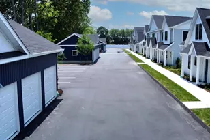 138 Boston Post Rd, East Lyme, CT 06333 - Photo 17