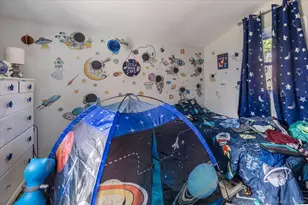 125 Alexander Dr, Bridgeport, CT 06606 - Photo 15