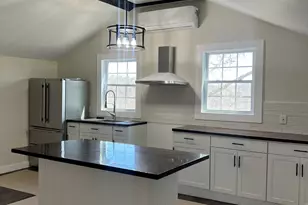 22 Hemlock Trail, Newtown, CT 06482 - Photo 11