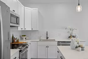 138 Boston Post Rd, East Lyme, CT 06333 - Photo 7