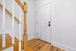 138 Boston Post Rd, East Lyme, CT 06333 - Photo 17