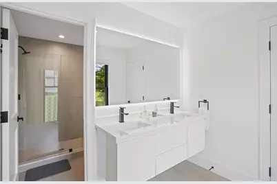 8 Holly Lane, Newtown, CT 06482 - Photo 33