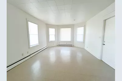 835 Bank Street, New London, CT 06320 - Photo 9