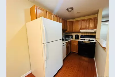 44 Surrey Drive #A6, Newington, CT 06111 - Photo 3