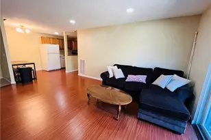 44 Surrey Dr, Newington, CT 06111 - Photo 3