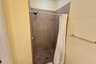 21 Old Oak Dr, Brookfield, CT 06804 - Photo 13