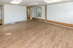 1572 Saybrook Rd, Haddam, CT 06438 - Photo 19