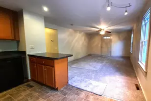 140 Ragged Hill Rd, Pomfret, CT 06259 - Photo 9