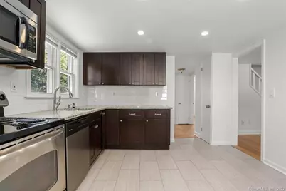 22 Tracey Street, Norwalk, CT 06850 - Photo 5