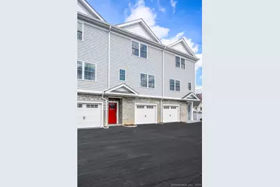 2 Beacon Square #3, Fairfield, CT 06825 - Photo 3