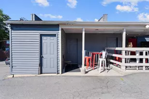 227 Bridgeport Ave, Milford, CT 06460 - Photo 21