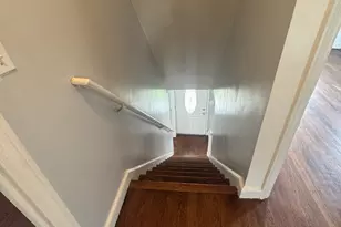 100 Lorraine St, Bridgeport, CT 06604 - Photo 17