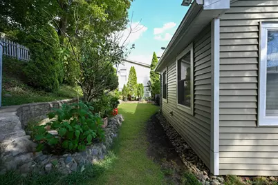 76 Hawthorne Street, West Haven, CT 06516 - Photo 23