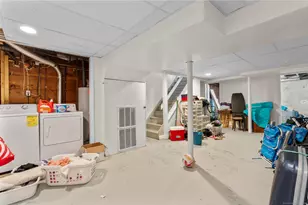 214 Country Rd, Fairfield, CT 06824 - Photo 17