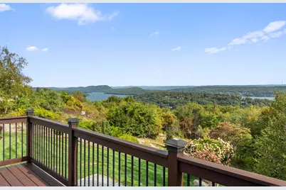 11 Hillcrest Drive, New Fairfield, CT 06812 - Photo 3