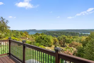 11 Hillcrest Dr, New Fairfield, CT 06812 - Photo 3