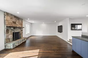 11 Hillcrest Dr, New Fairfield, CT 06812 - Photo 15