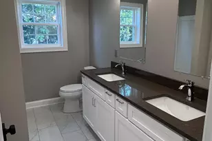 21 Charles St, Enfield, CT 06082 - Photo 13