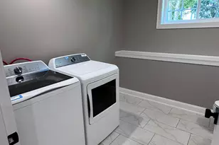 21 Charles St, Enfield, CT 06082 - Photo 25