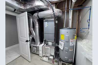 21 Charles Street, Enfield, CT 06082 - Photo 27