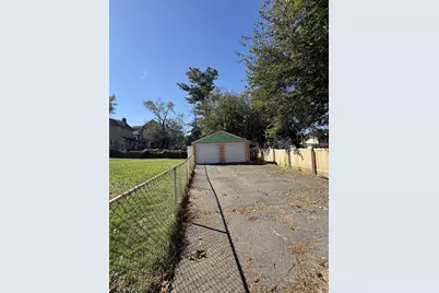 634 New Britain Avenue, Hartford, CT 06106 - Photo 3