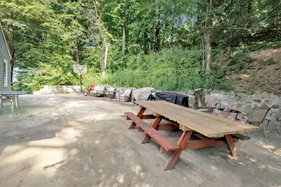 18 Vose Street, Ansonia, CT 06401 - Photo 5