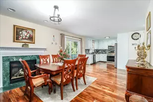 17 Olde Village Cir, Wallingford, CT 06492 - Photo 11